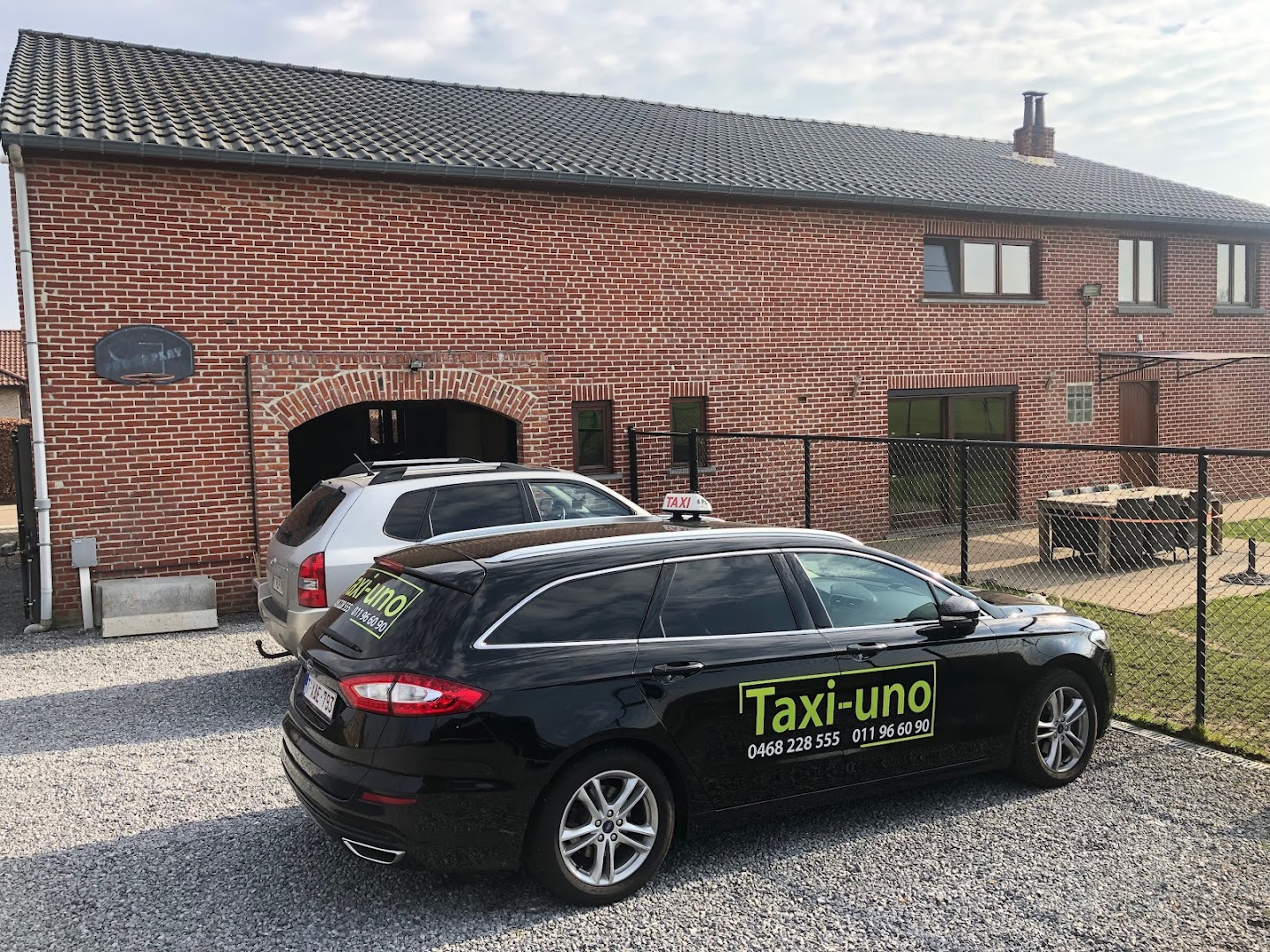 Foto van Taxi Uno in Sint-Truiden — Taxibedrijf (foto 2)