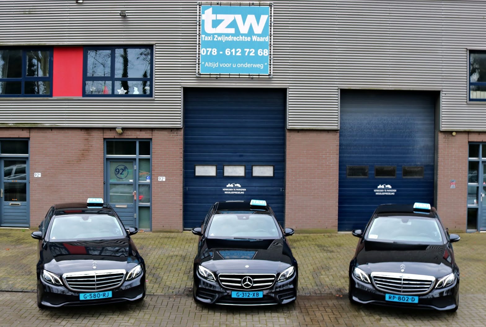 Foto van Taxi Zwijndrechtse Waard, Uw Taxi in Zwijndrecht e.o in Zwijndrecht — Taxibedrijf (foto 2)