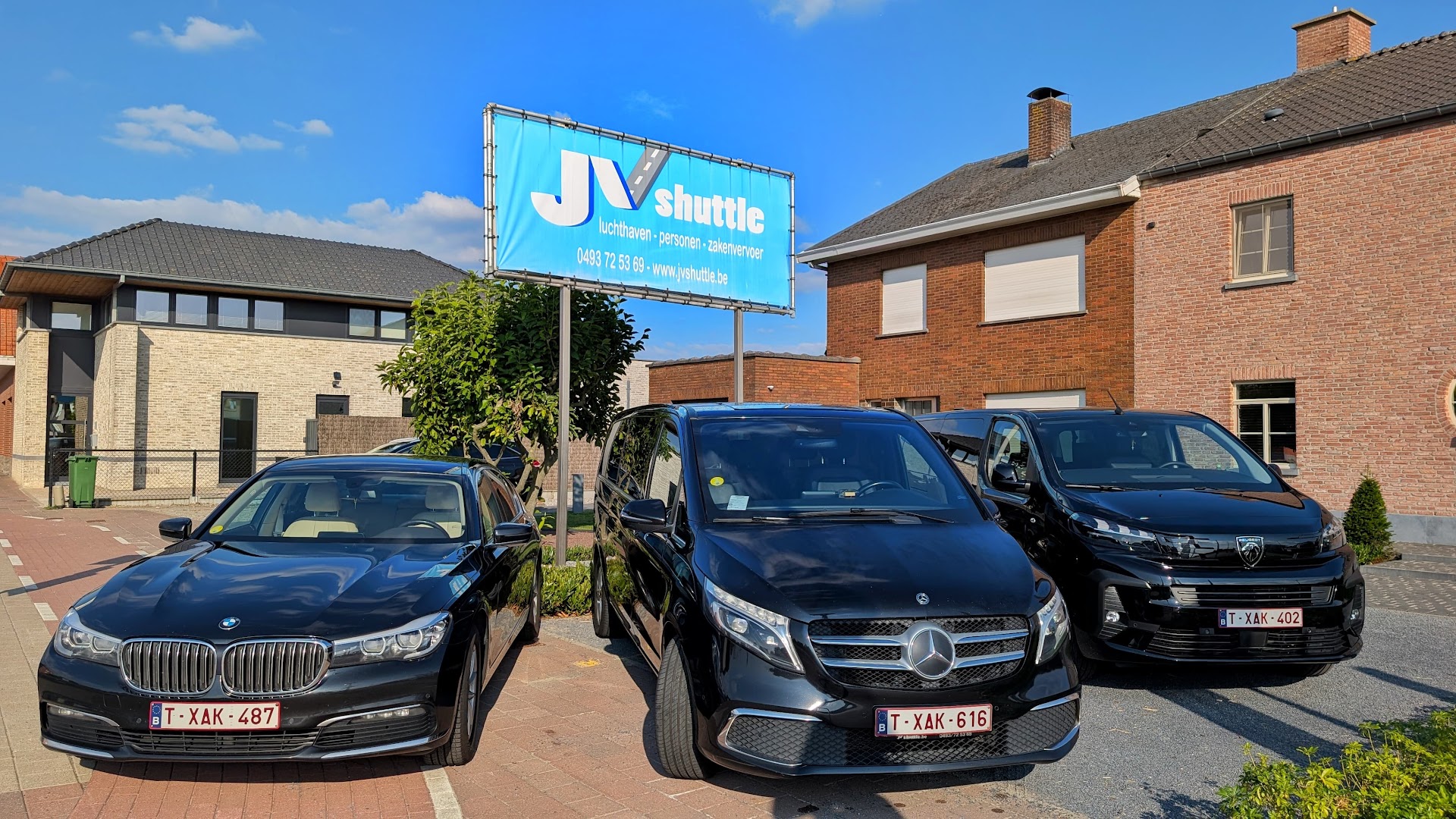 Foto van JVshuttle in Zonnebeke — Luchthaven
