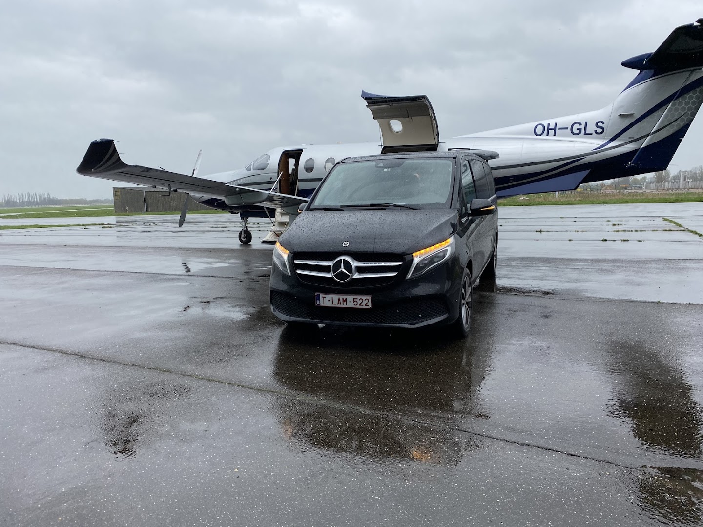 Foto van ALLEGRO Luchthavenvervoer en personenvervoer in Vinderhoute — Pendeldienst naar luchthaven (foto 2)