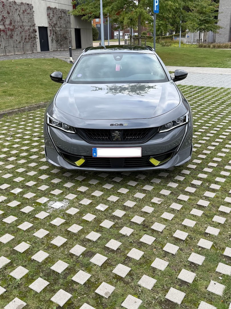 Foto van Privé- en Luchthavenvervoer Glenn in Lichtervelde — Taxibedrijf (foto 3)