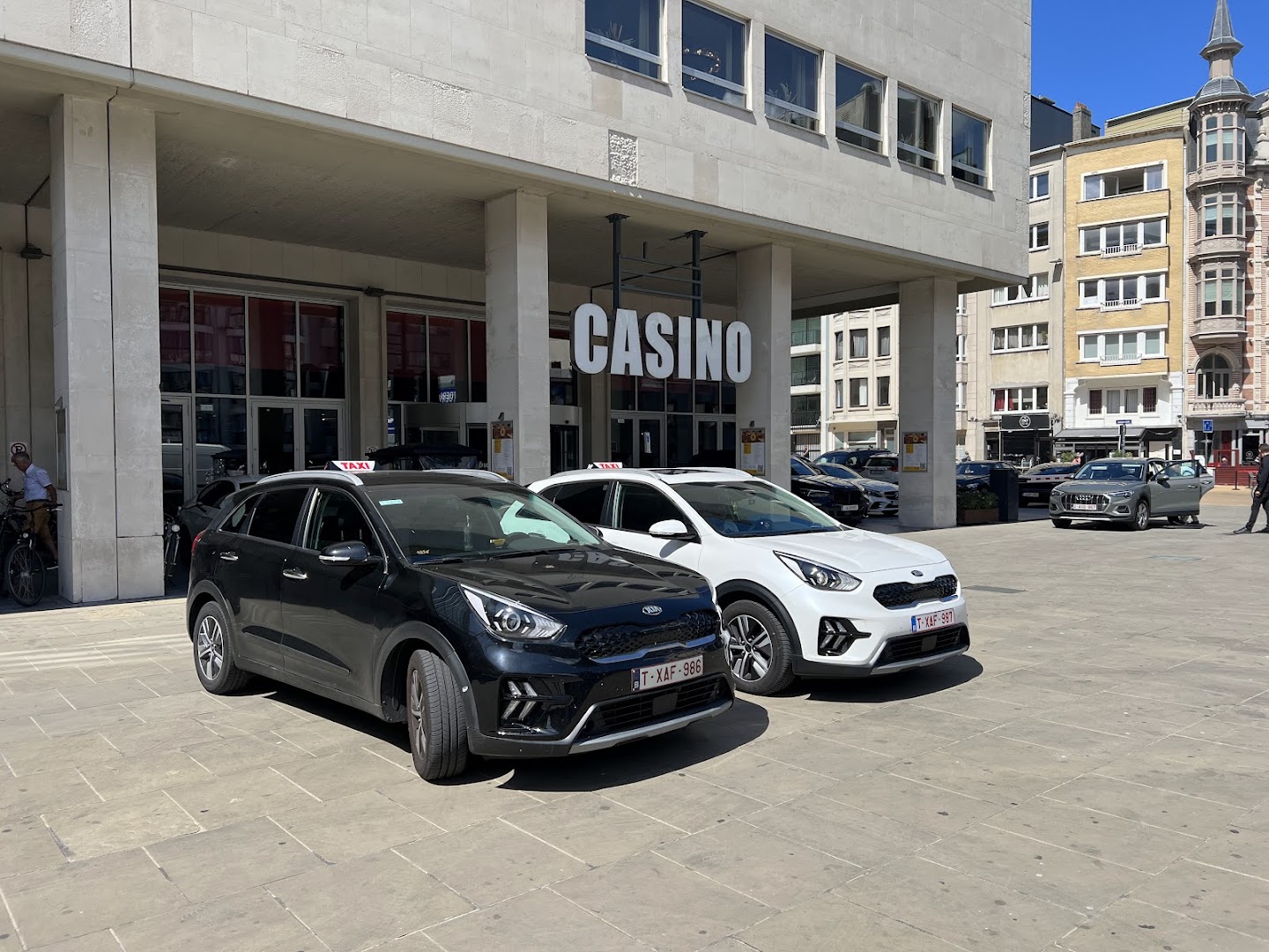 Foto van Taxi Noor in Oostende — Vervoer (foto 1)