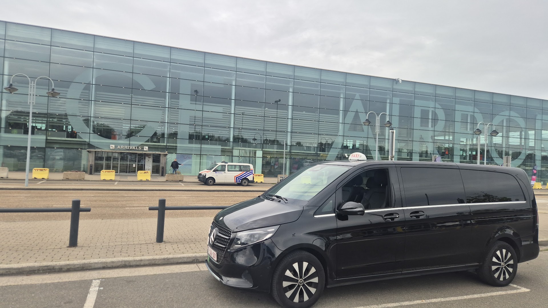 Foto van New Taxis De La Dyle Wavre in Wavre — Vervoer (foto 1)