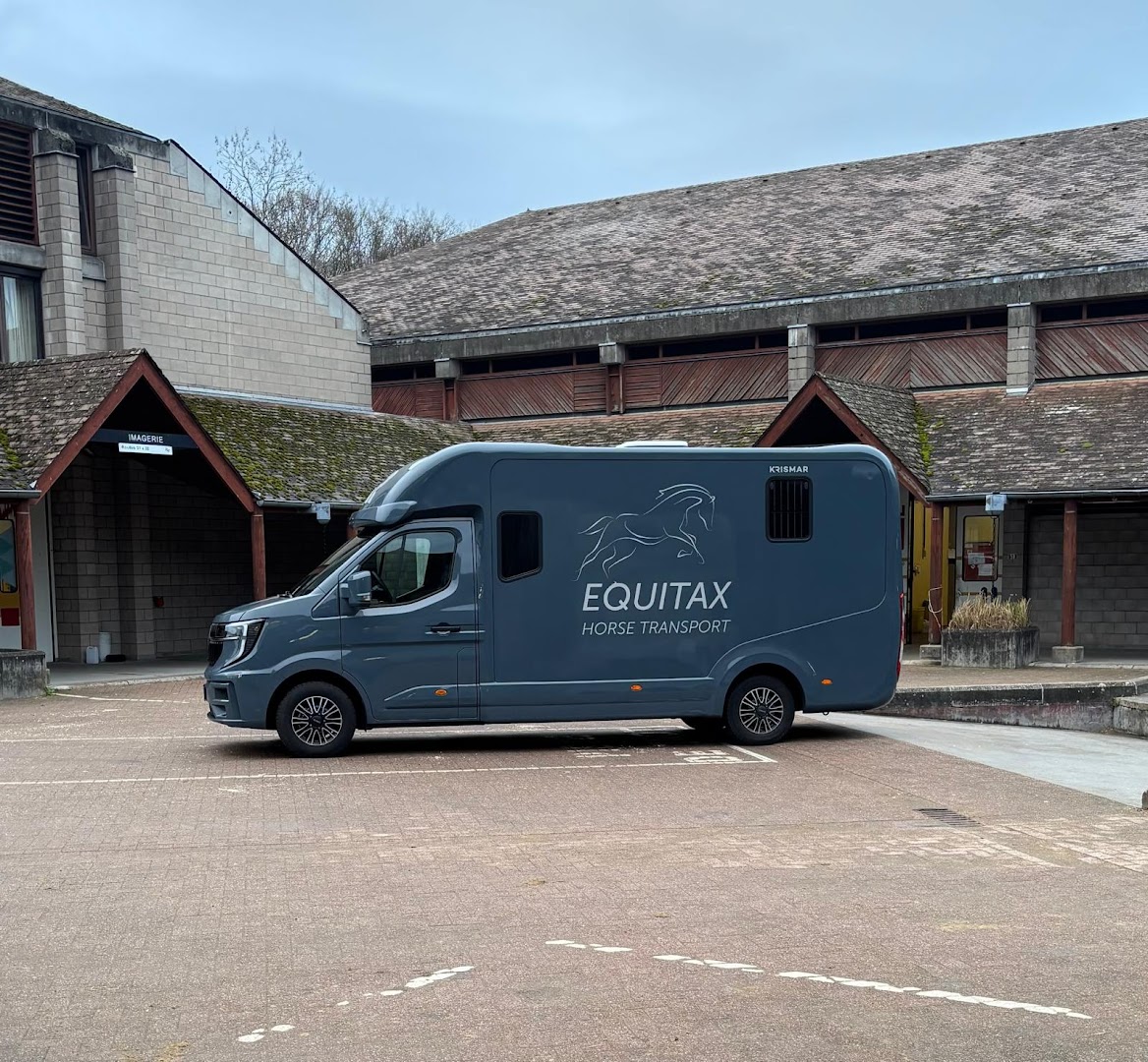 Foto van Equitax Horse Transport in Zutendaal — Paardenstal