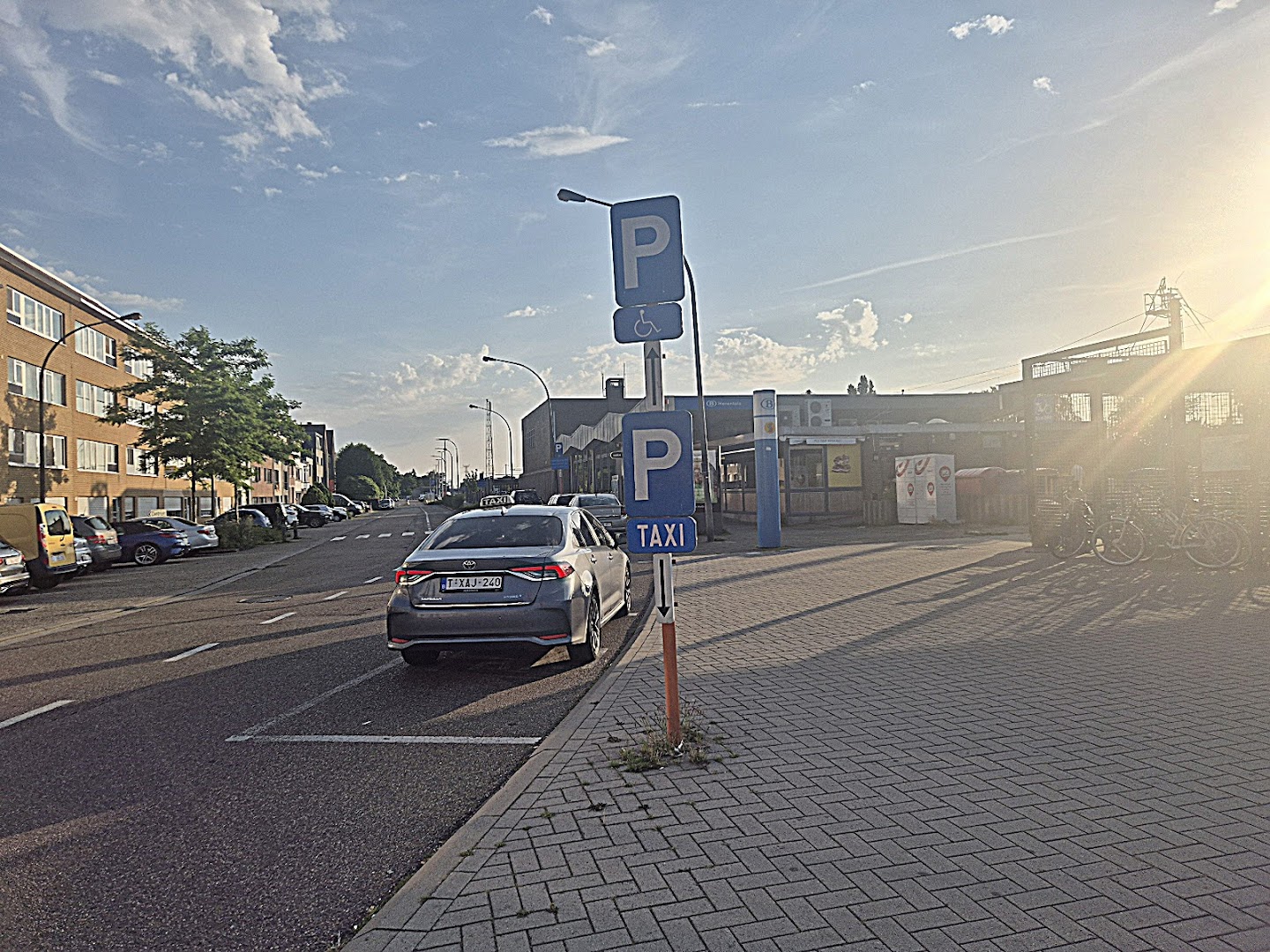 Foto van Taxi herentals — Taxibedrijf (foto 2)