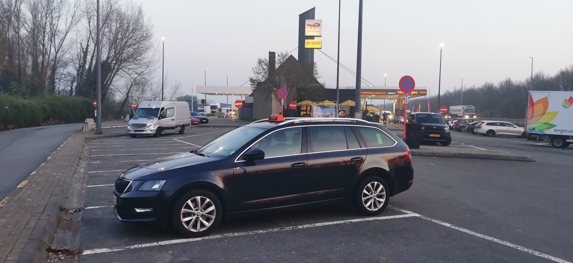 Foto van Taxi 't Pleintje in Sint-Niklaas — Taxibedrijf (foto 2)