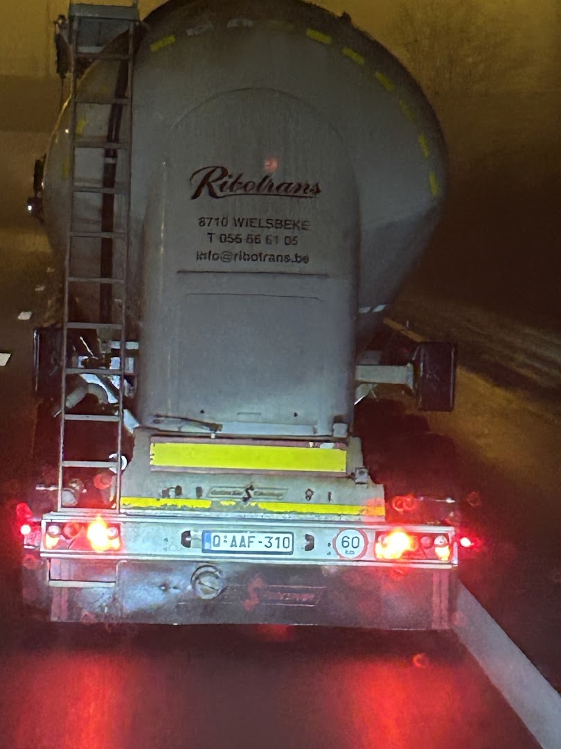 Foto van Ribotrans in Wielsbeke — Transportbedrijf (foto 2)