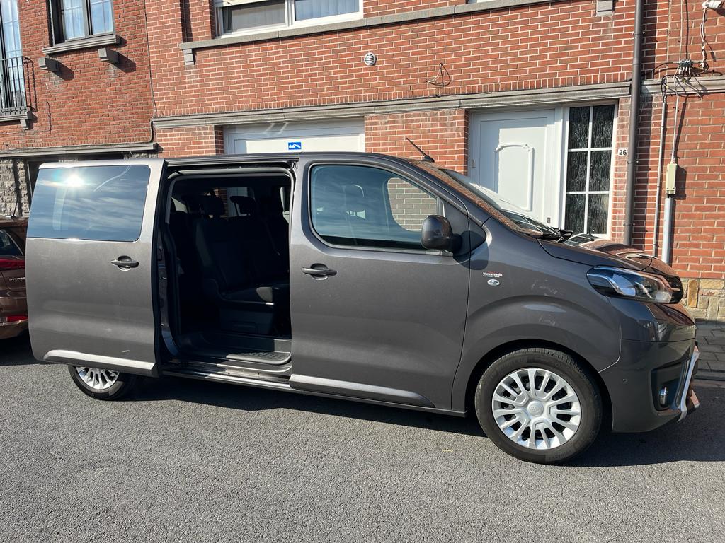 Foto van Easytaxi Kortrijk in Harelbeke — Taxibedrijf (foto 3)