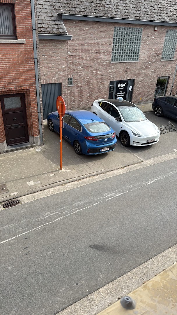 Foto van Taxi Sham🚖 in Wetteren — Taxibedrijf (foto 3)