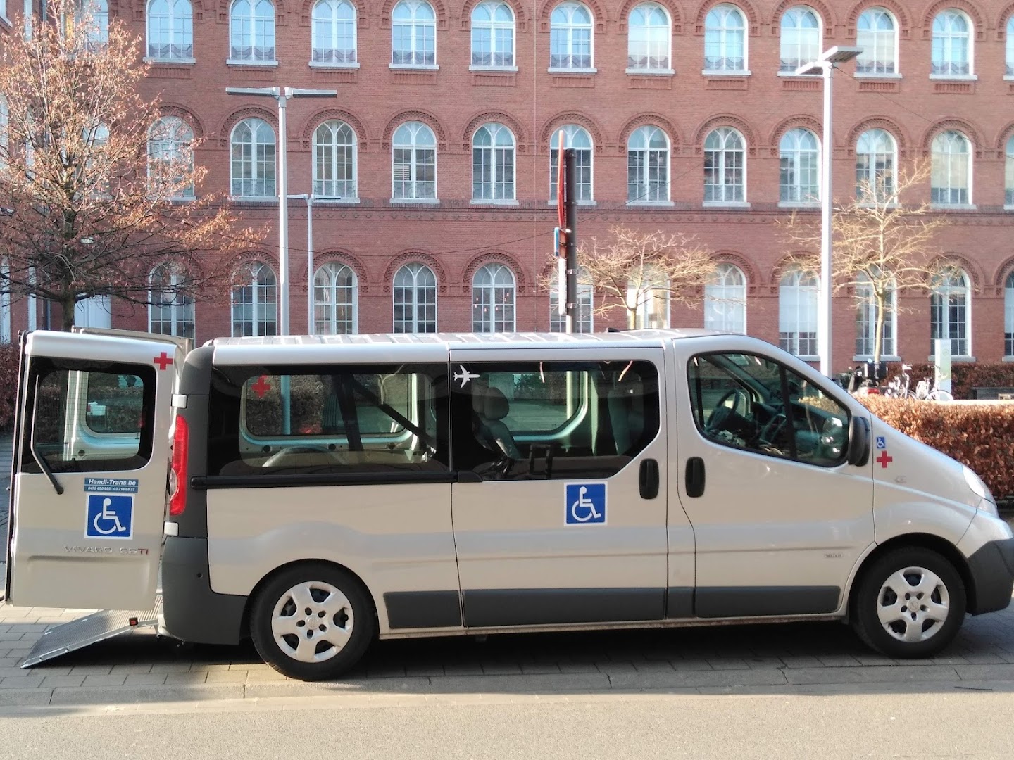 Foto van Handitrans in Antwerpen — Taxibedrijf
