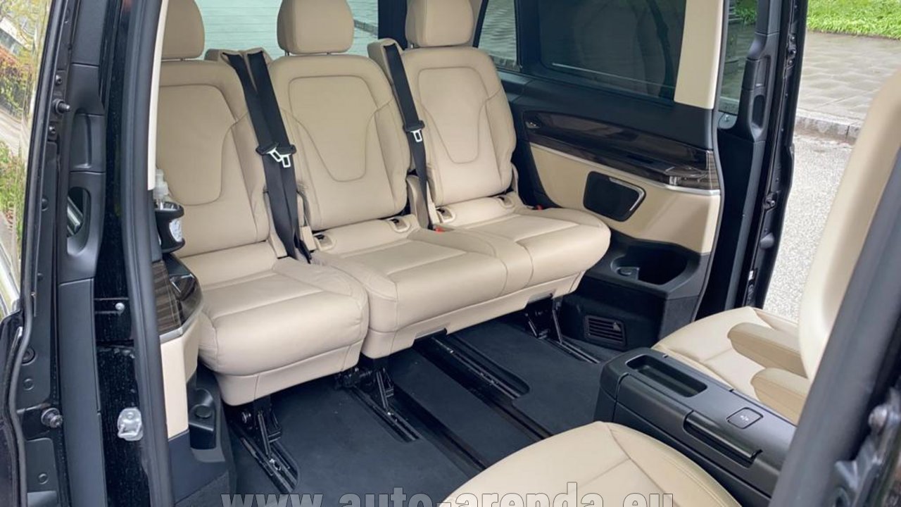 Foto van EconomTaxi — Minibustaxiservice (foto 2)