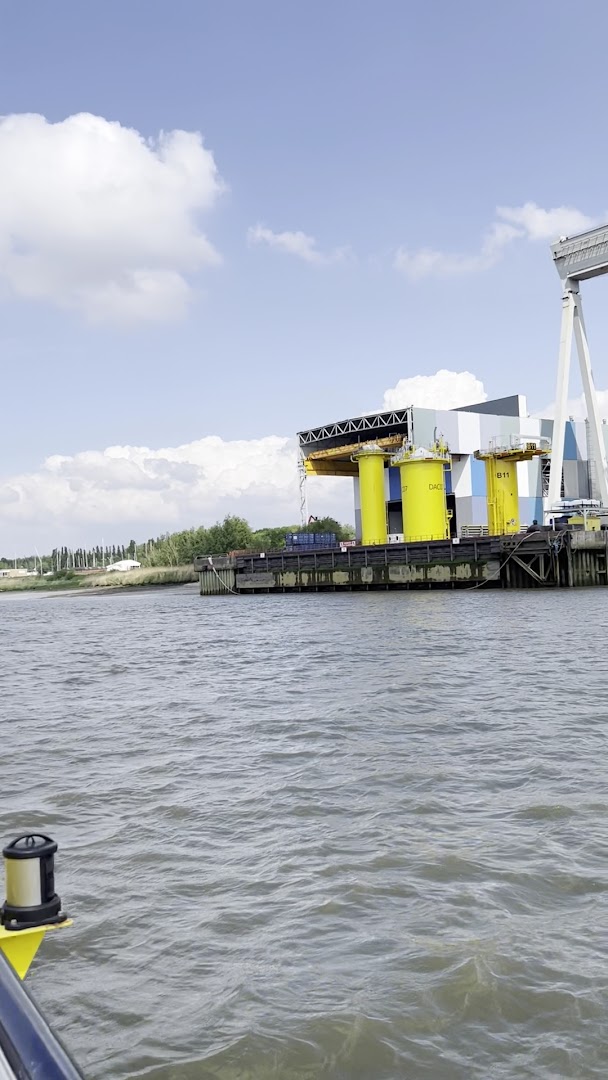 Foto van Kruibeke in Beveren-Kruibeke-Zwijndrecht — Veerbootterminal (foto 2)