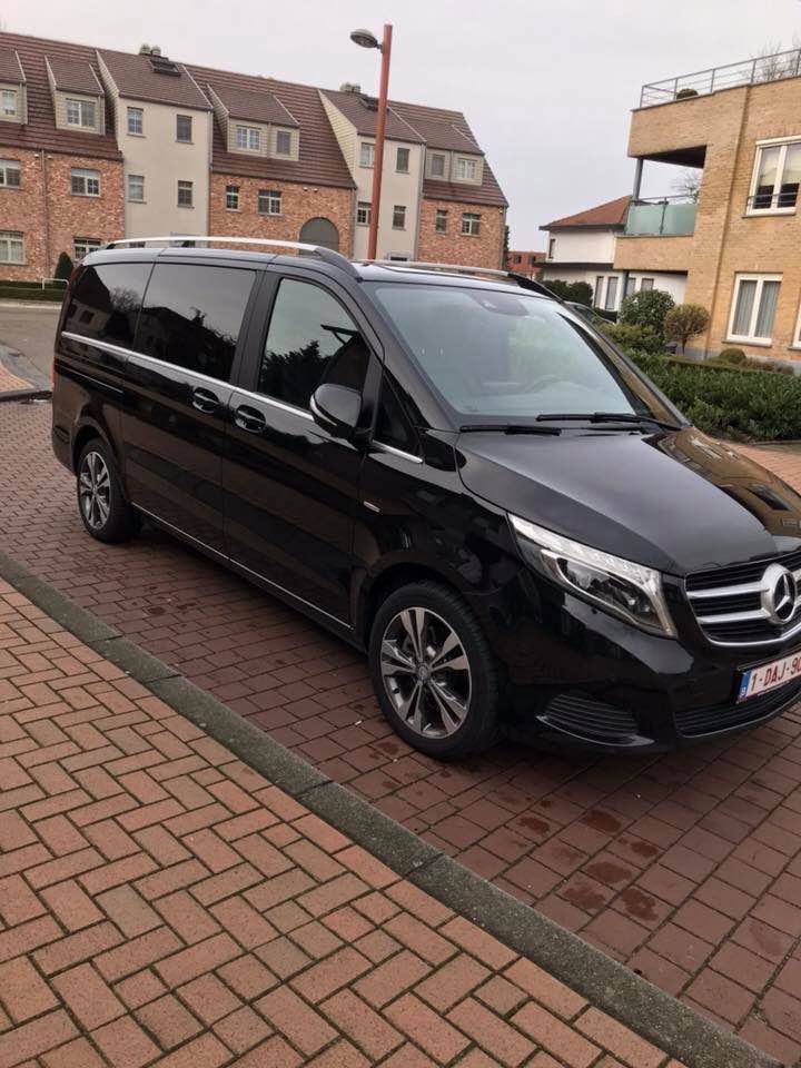 Foto van Taxi Diensten Luchthavenvervoer Lommel Mol Geel 24/7 in Lommel — Taxibedrijf (foto 1)