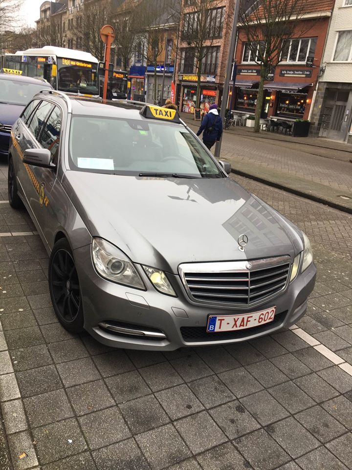Foto van Taxi Diensten Luchthavenvervoer Lommel Mol Geel 24/7 in Lommel — Taxibedrijf (foto 2)