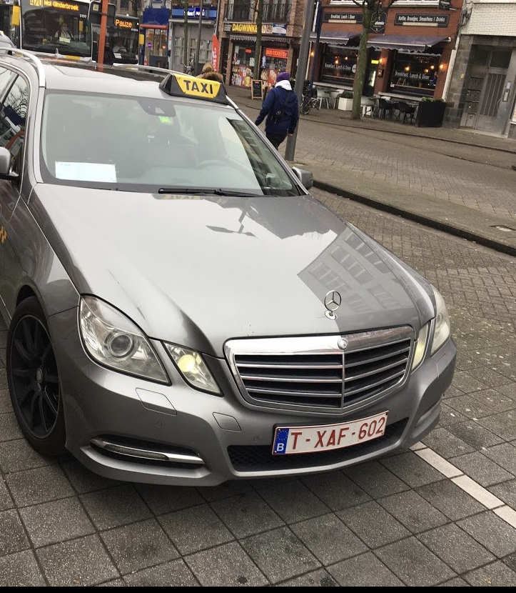 Foto van Taxi Diensten Luchthavenvervoer Lommel Mol Geel 24/7 in Lommel — Taxibedrijf (foto 3)