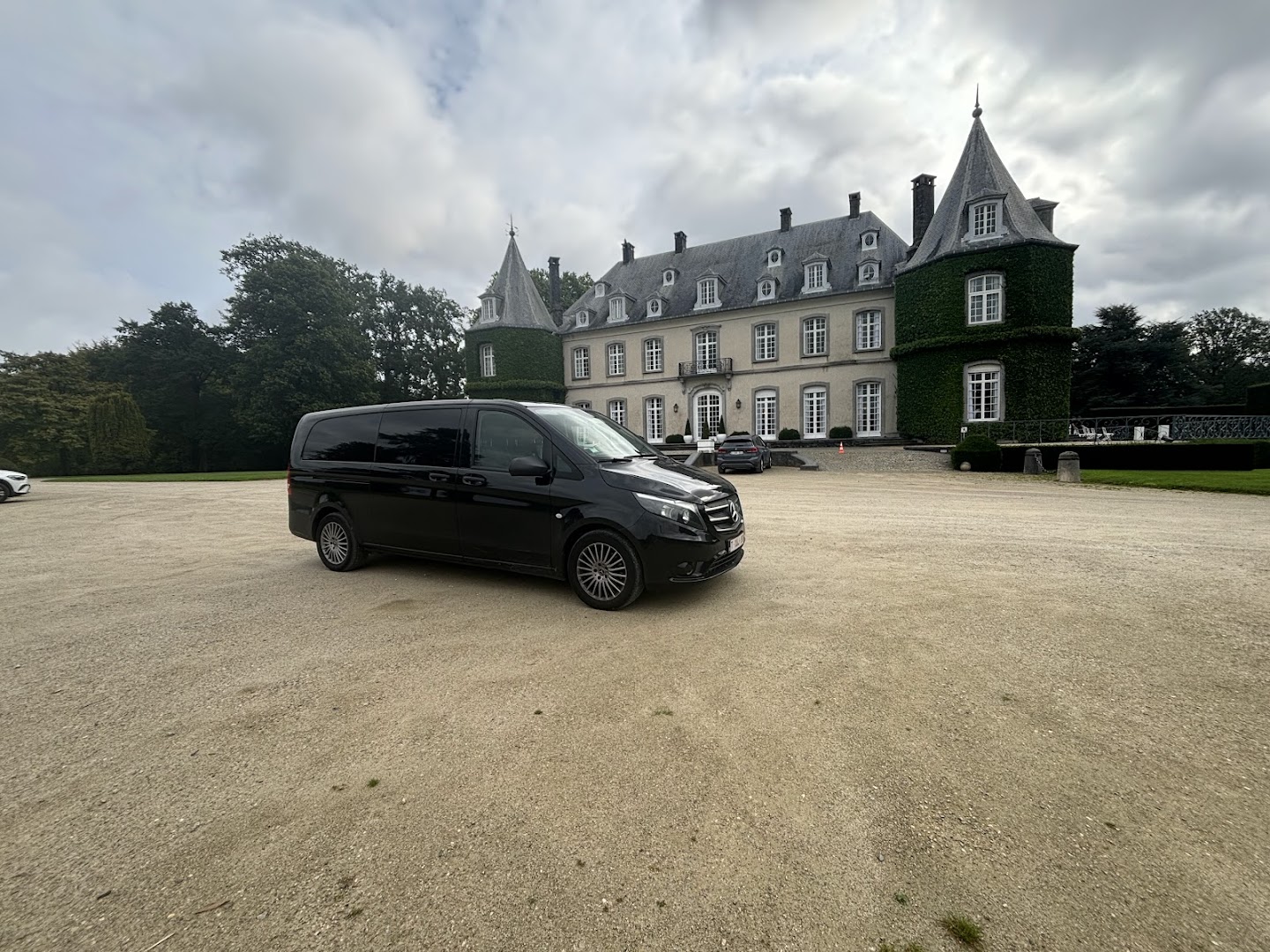 Foto van V-taxi-brussels in Koekelberg — Taxibedrijf