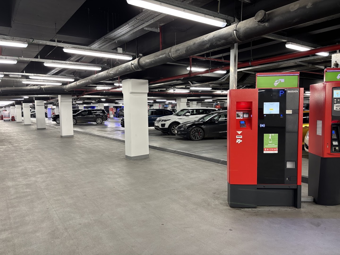 Foto van Q-Park Brussel Zuidstation in Brussel — Parkeergarage (foto 2)