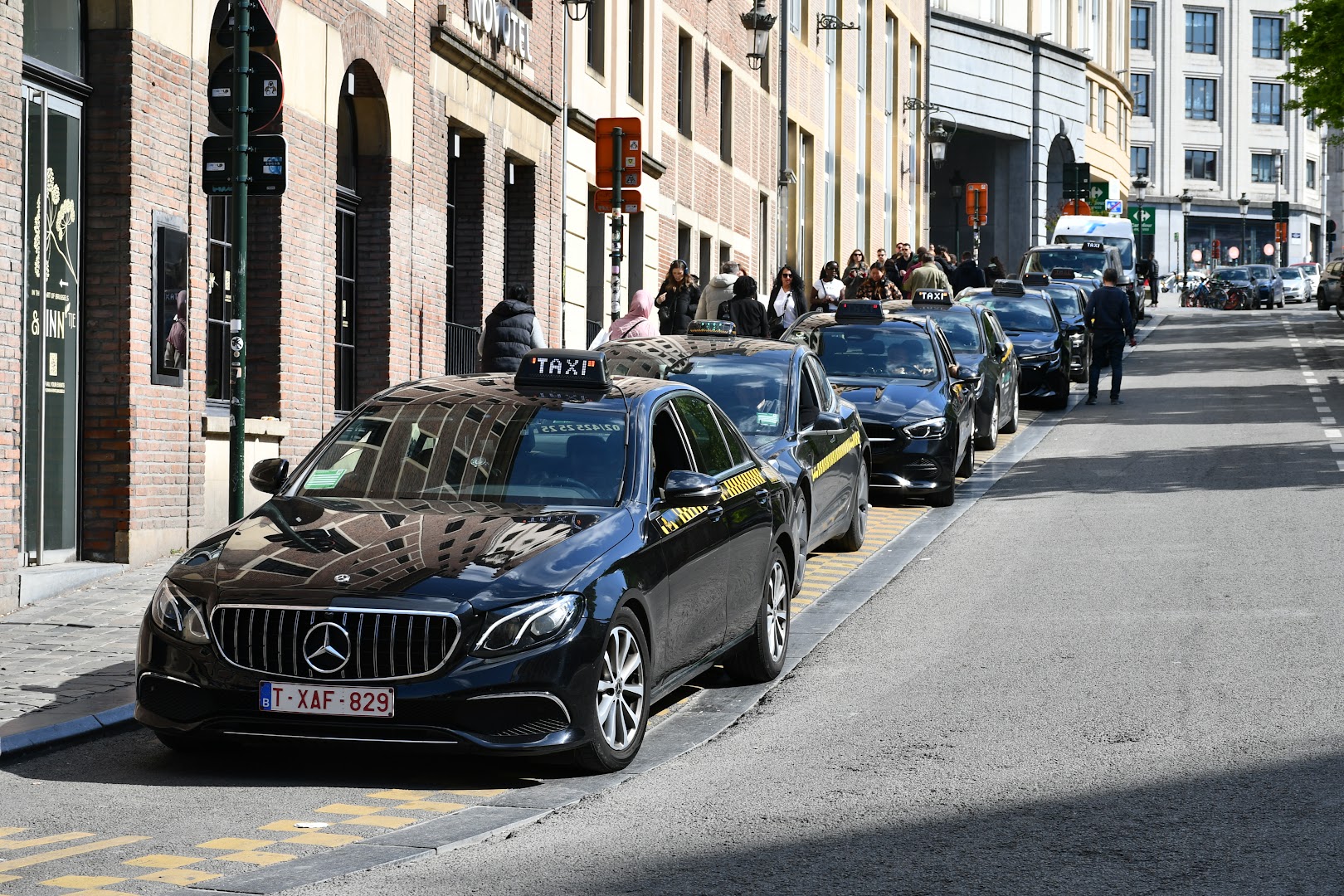 Foto van Taxi Victor Cab in Anderlecht — Hoofdkantoor