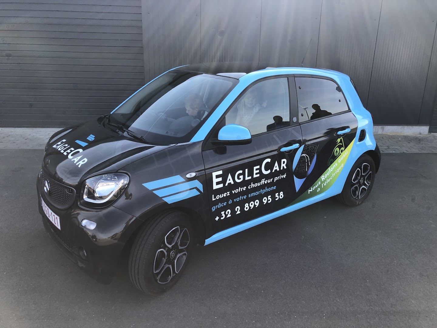 Foto van Eaglecar in Gembloux — Vervoersbegeleiding (foto 1)