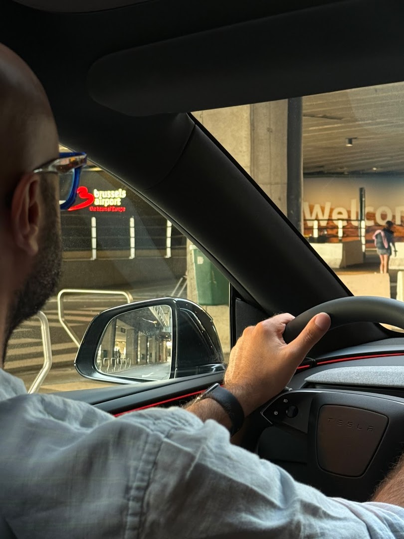 Foto van Go-Bru Taxi — Taxibedrijf (foto 1)