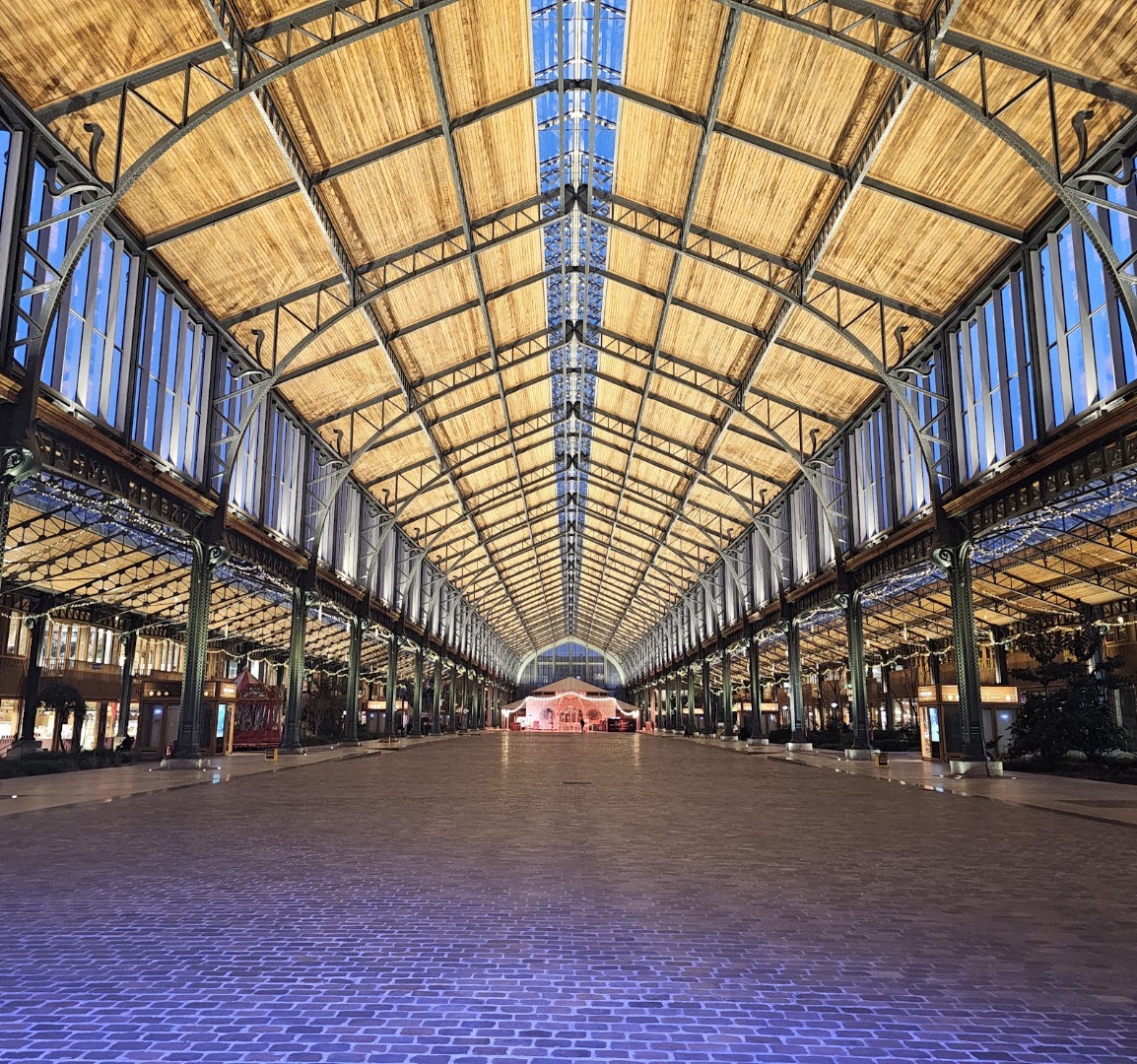 Foto van tour & taxis in Brussel — Beurs- en conferentiecentrum (foto 3)