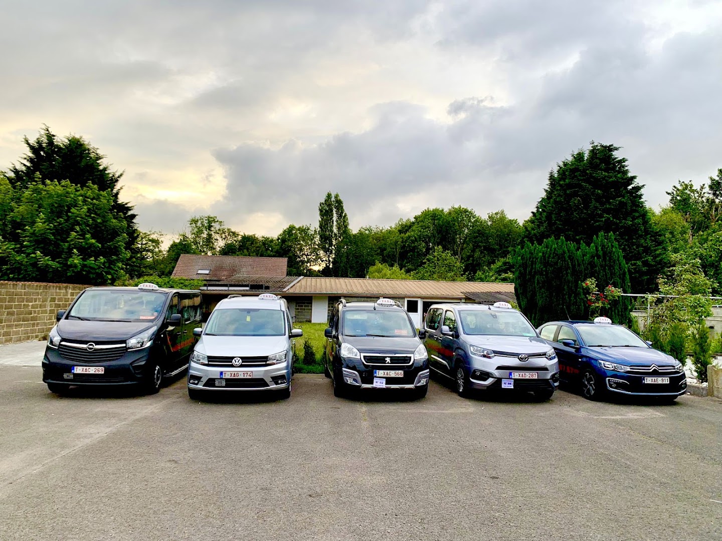 Foto van Taxi Centre SRL in La Louvière — Pendeldienst naar luchthaven (foto 2)