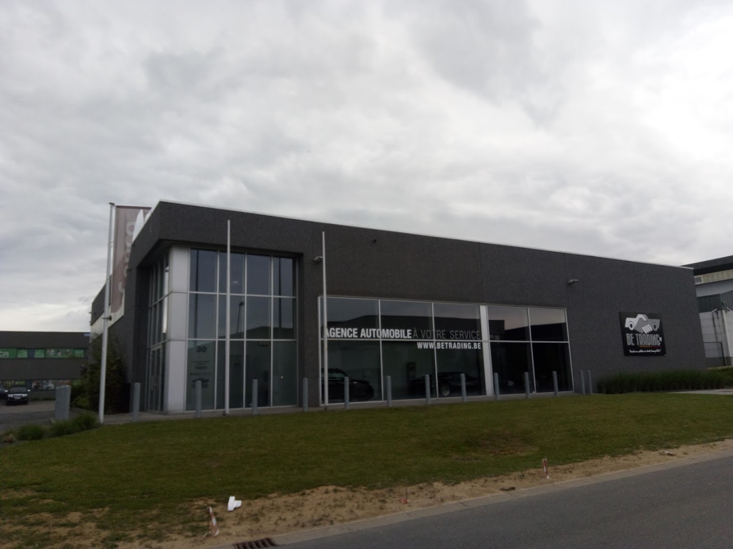 Foto van Maca Express International sa in Wavre — Expediteur (foto 1)