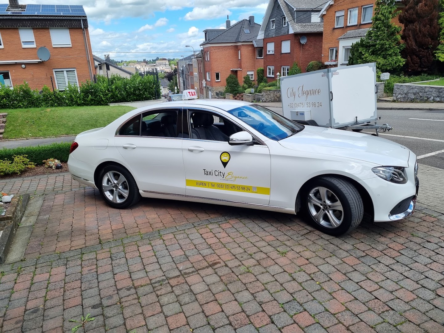Foto van Taxi City Elegance in Eupen — Taxibedrijf (foto 1)