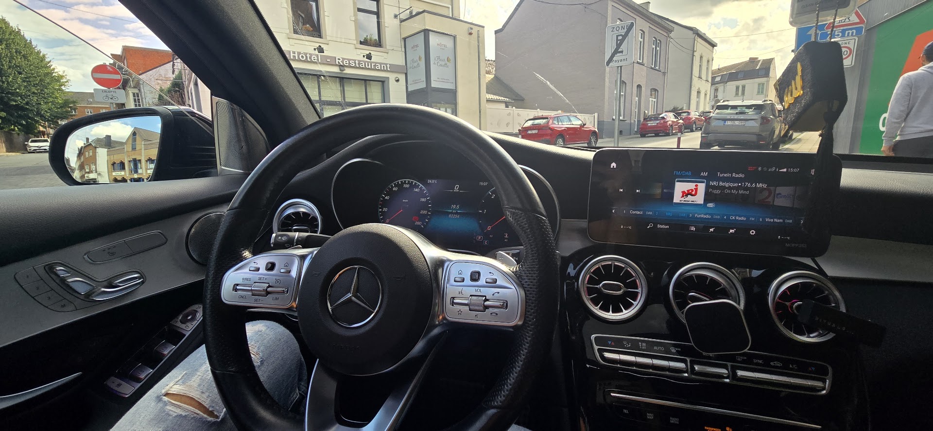Foto van Taxi Turbo Sambreville — Taxibedrijf (foto 3)