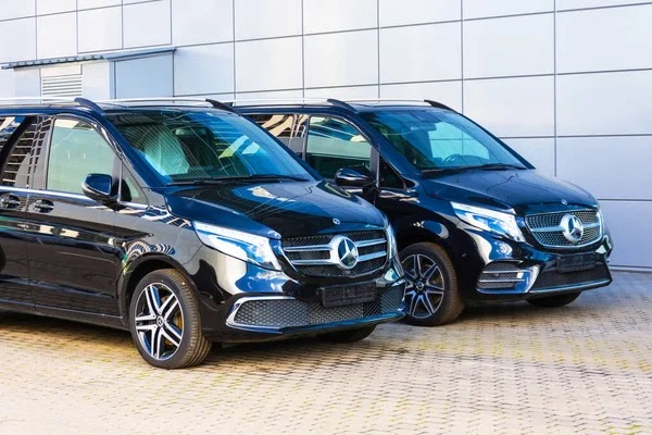 Foto van Goldenwayslimo by MATH srl — Minibustaxiservice (foto 1)