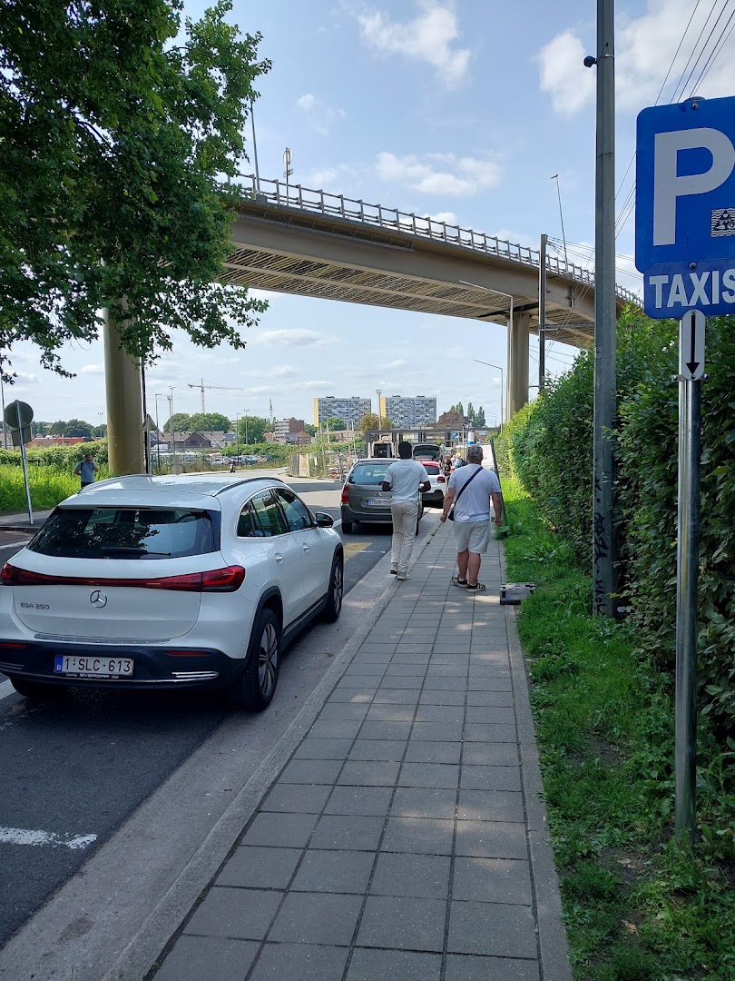 Foto van Taxis Rapid-tax sprl in Charleroi — Taxibedrijf (foto 1)