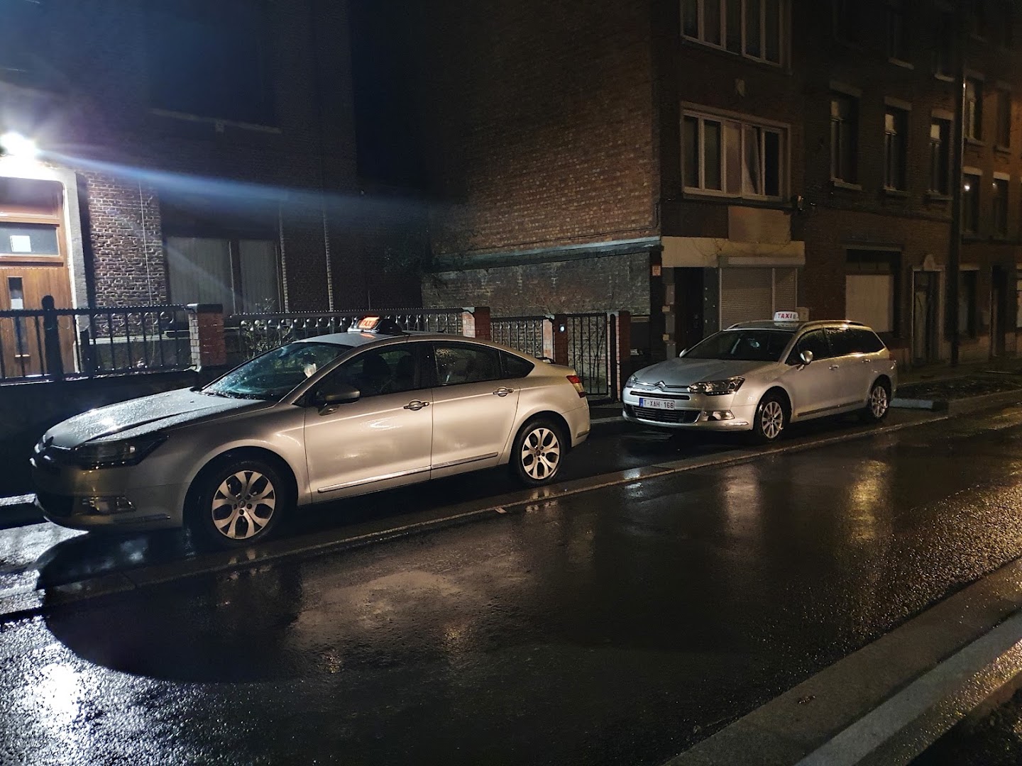 Foto van Taxi Eco in Charleroi — Taxibedrijf (foto 3)