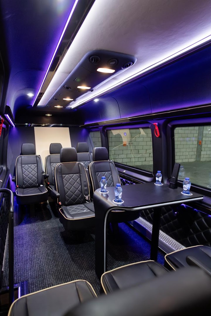 Foto van Mini Bus Belgique — Minibustaxiservice (foto 1)