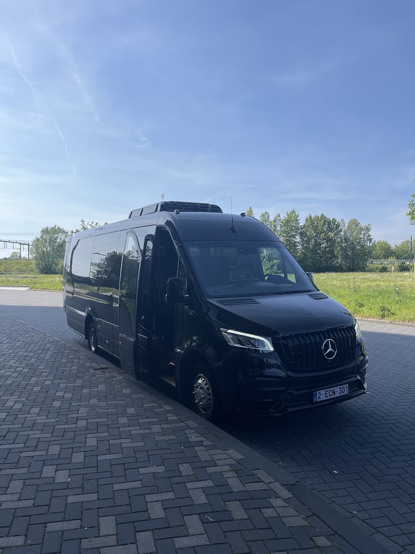 Foto van Brussels Luxury Coaches — Transportbedrijf (foto 2)